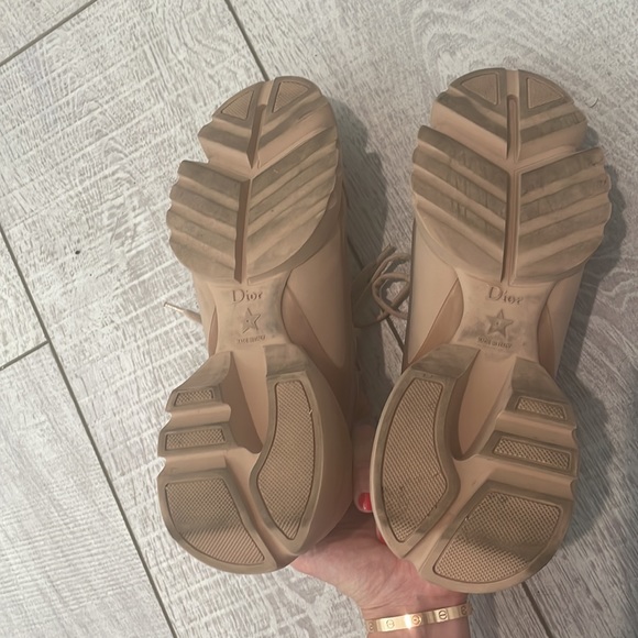 Christian Dior tennis shoes Amazing condition barely worn - Picture 6 of 6